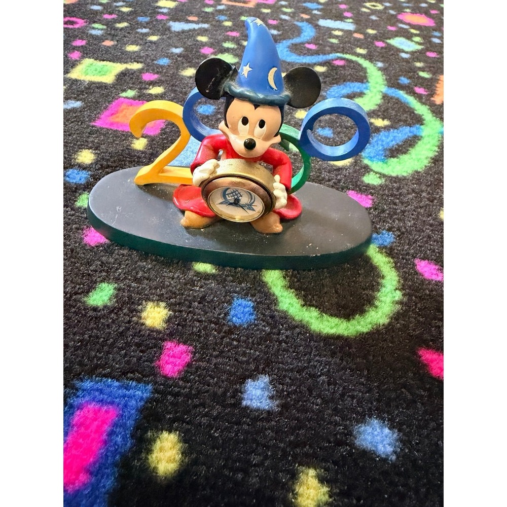 1999 2000‎ cast celebration Disney world clock